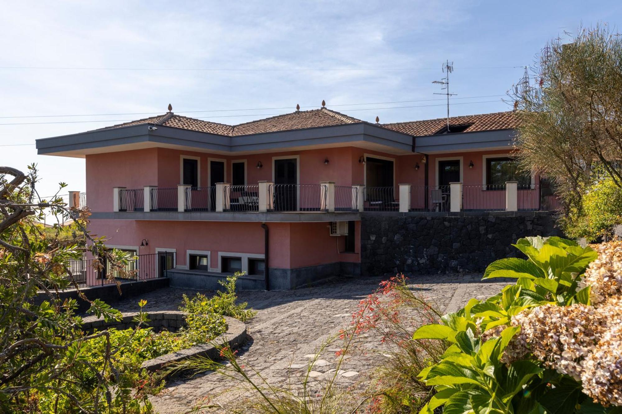 זפראנה אטניאה Villa Vulcano, Tra L'Etna E Il Mare מראה חיצוני תמונה